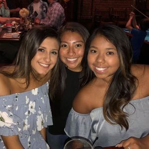 Meet your Posher, Michaela